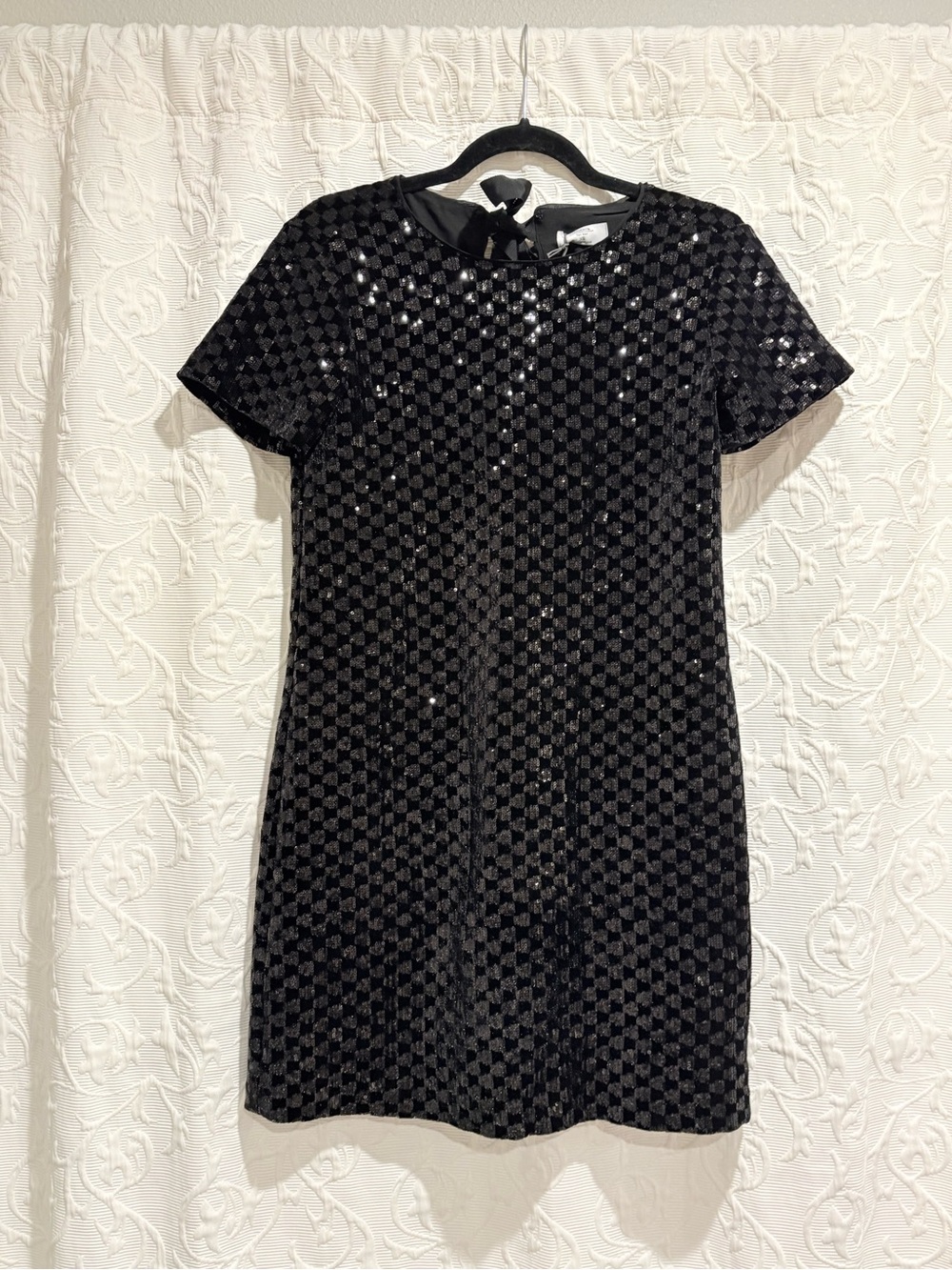 UNTUCKit Black Sequin Mini Shift Dress